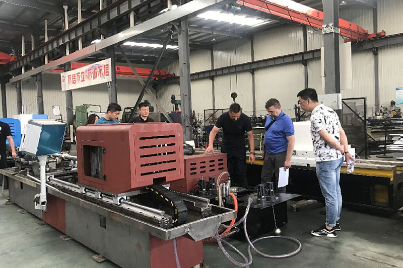 Russia customer come to inspect the deep hole honing machine