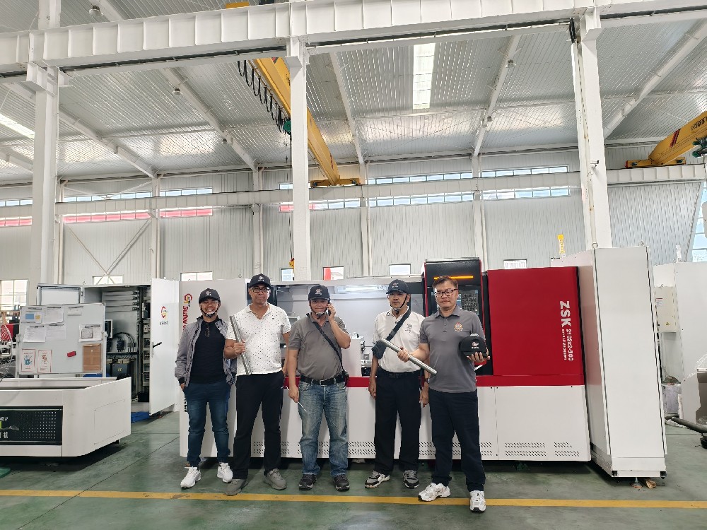 Customer from Thailand come to inspect the CNC gun drilling machine,good result and satisfied
